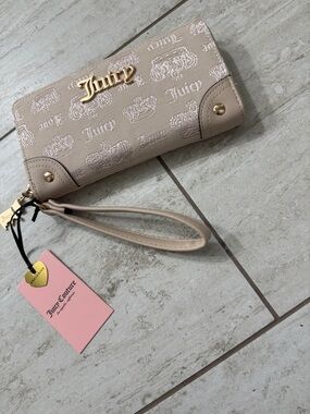 Juicy Couture Blush Logo Wristlet With Gold Tone Hardware..NWT